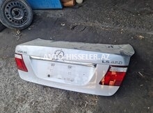 Lexus LS460 arxa baqajı