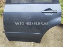 Mitsubishi Outlander (2003-2006) qapısı