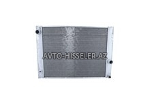 BMW E60 su radiatoru