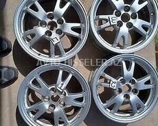 Prius 30 ve 20 kuza ucun diskler
