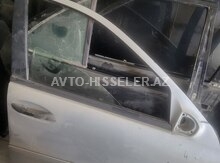 Mercedes W211 Qapılar