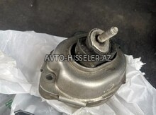 BMW Mühərrik Yastığı