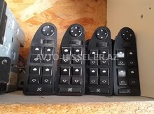 "BMW 5 Series (E39)" şüşəqaldıran bloku